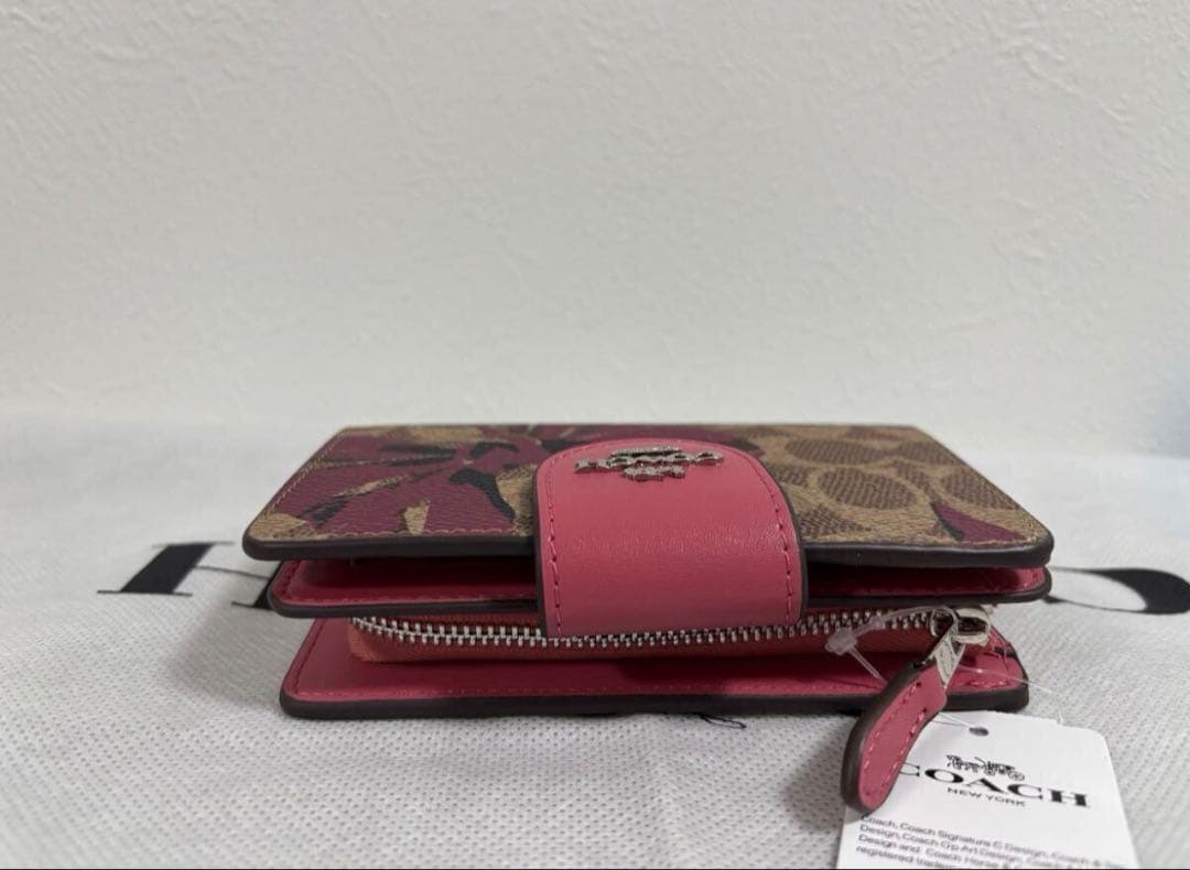 COACH フラワーパターン 二つ折り財布 訳あり