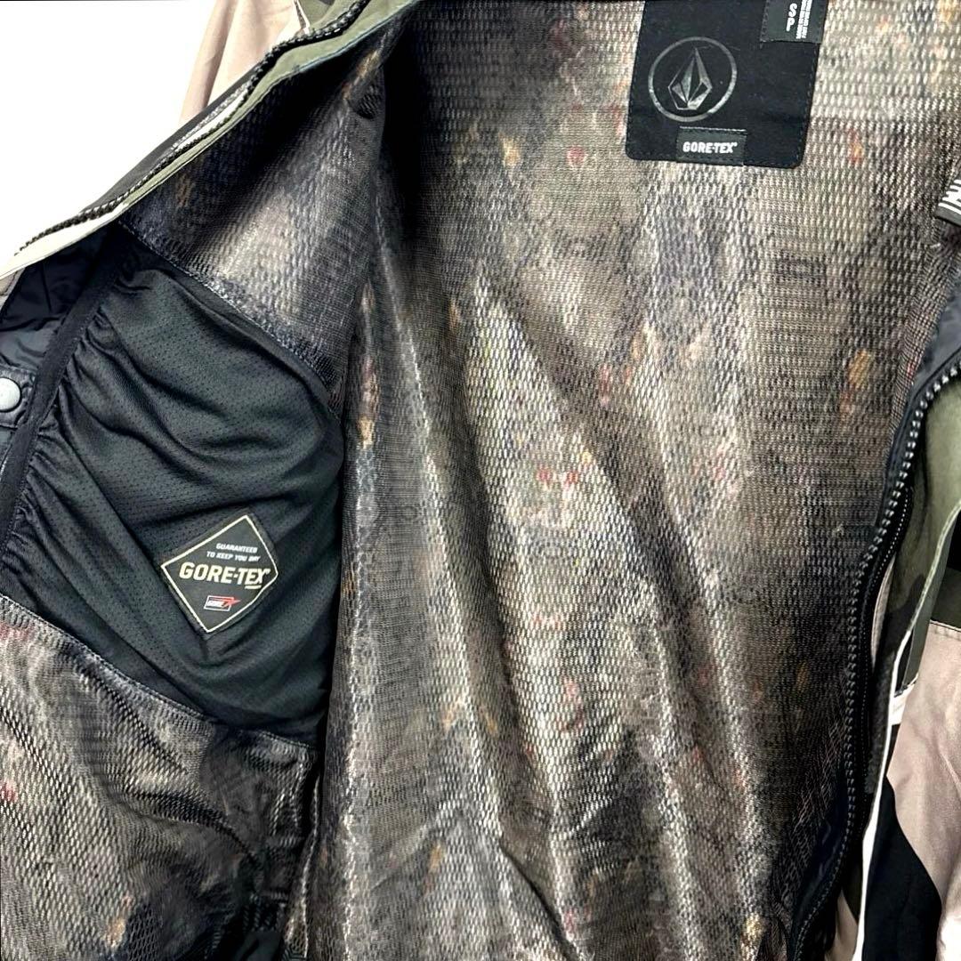 【新品タグ付】VOLCOM GORE-TEX スノーボードジャケット S 迷彩