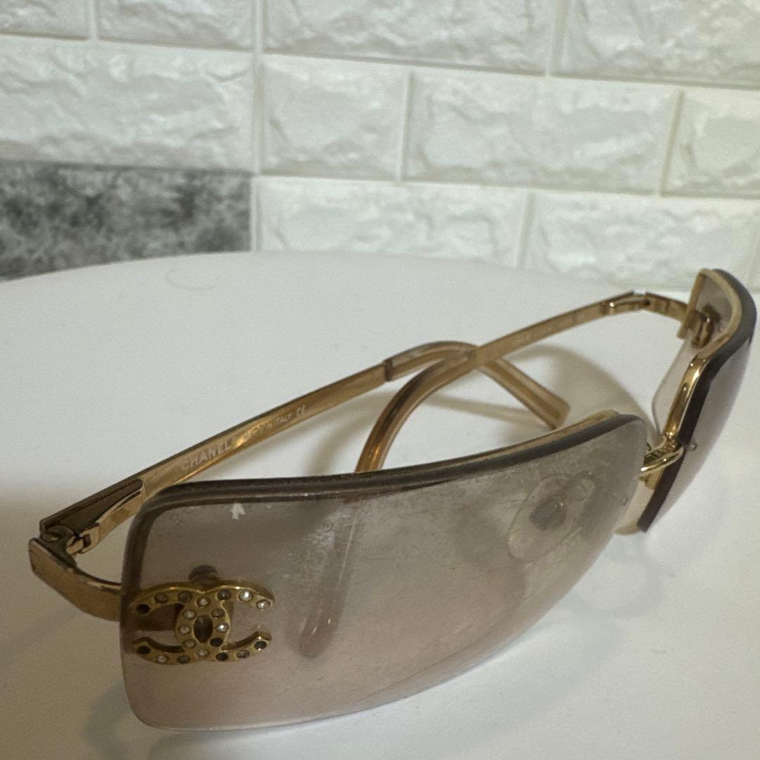 Chanel フレームレス サングラス