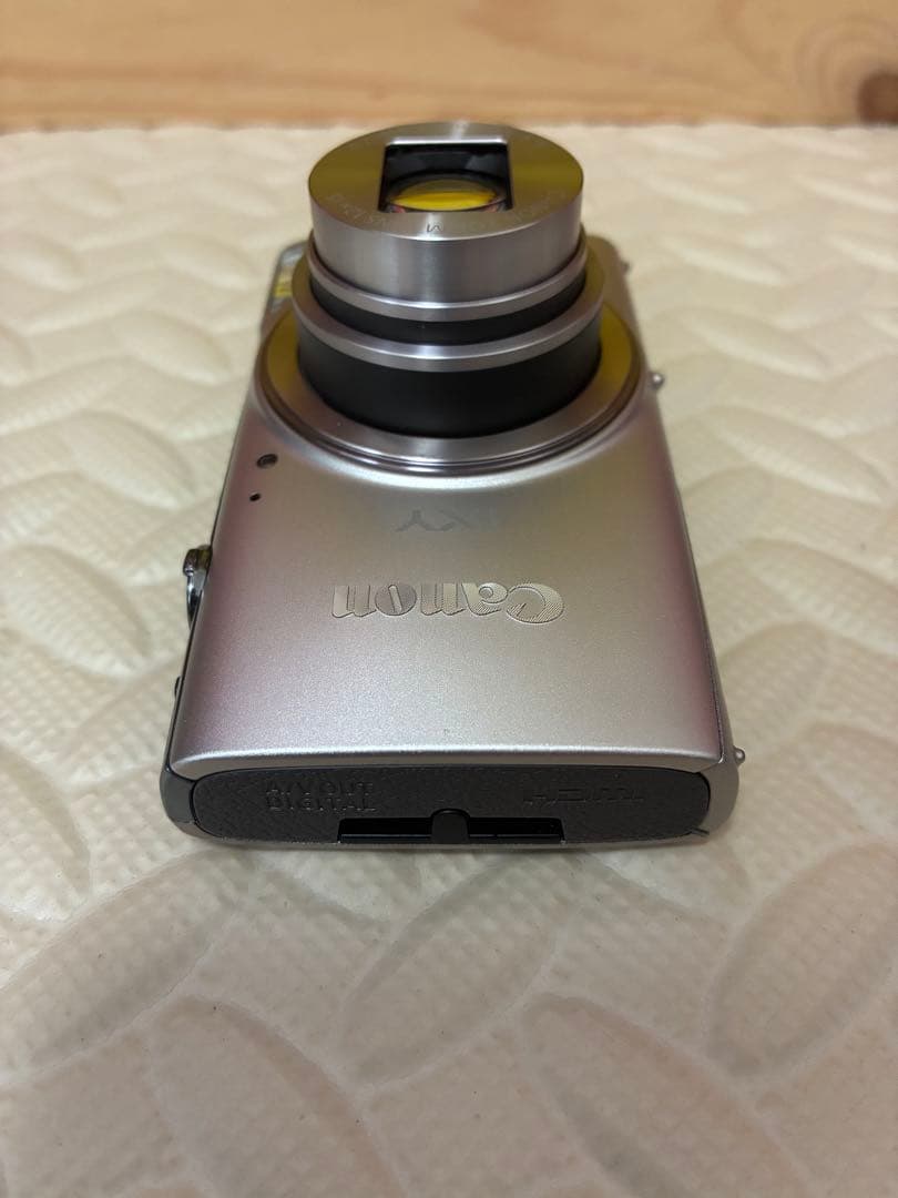 純正ケース付き　canon&キャノン　ixy 650 デジタルカメラ