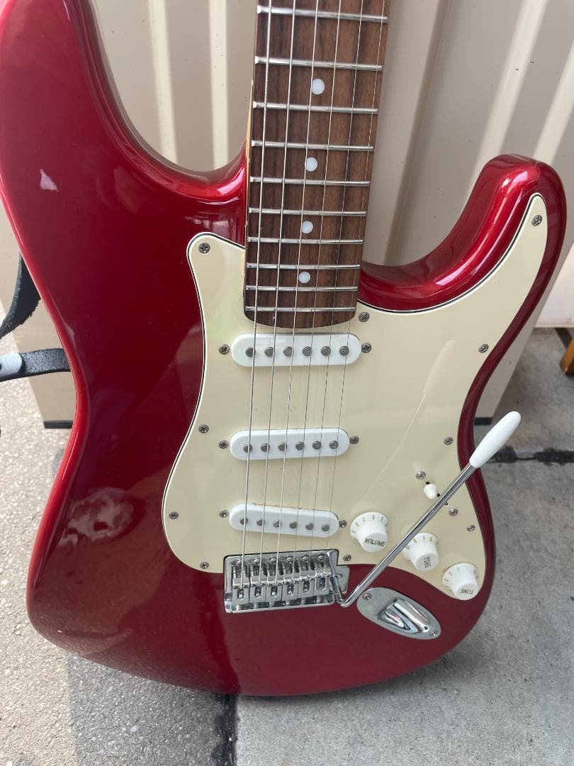 中古美品　Busker's BST-STD　エレキギター　入門機