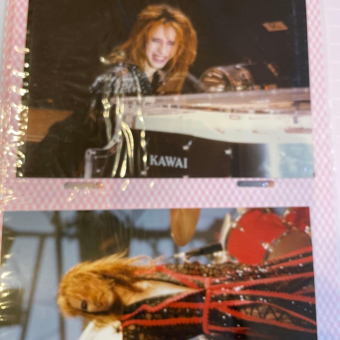 X HIDE 写真