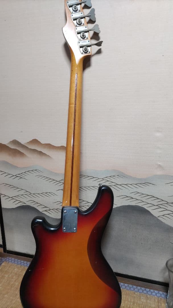 Yamaha Super Bass 600 サンバースト