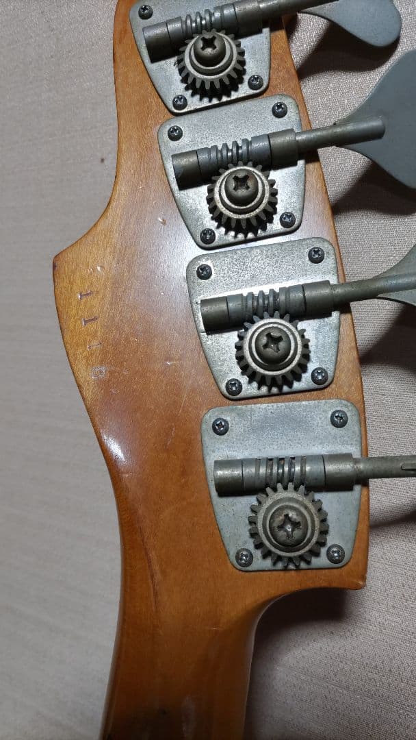 Yamaha Super Bass 600 サンバースト