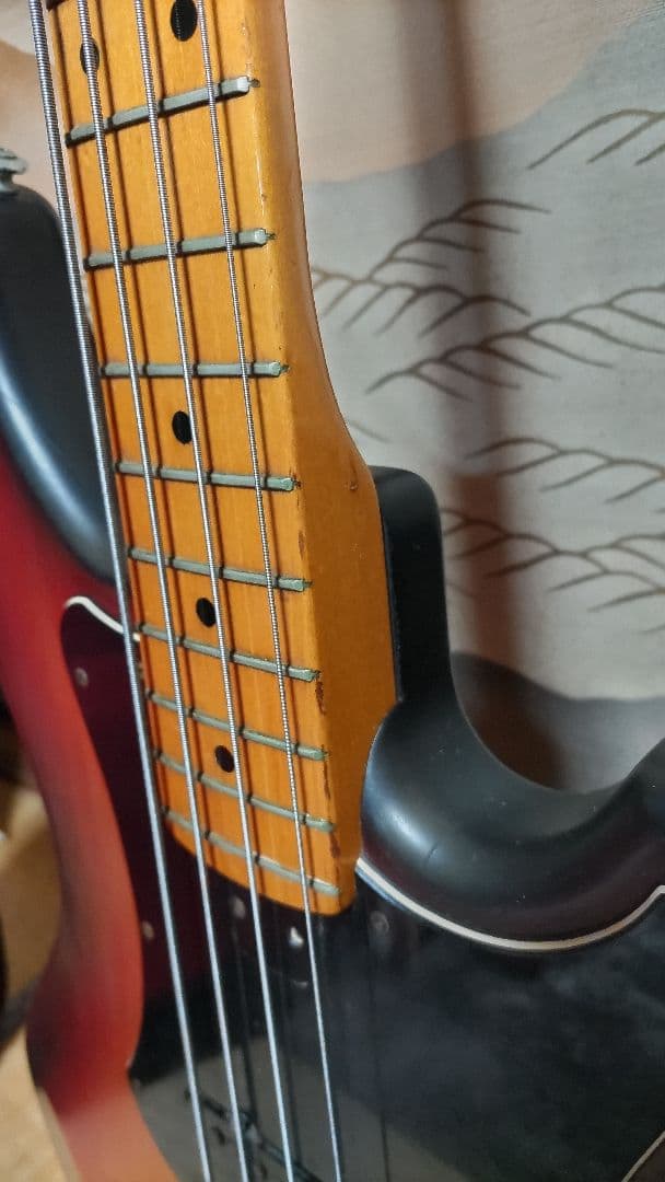 Yamaha Super Bass 600 サンバースト