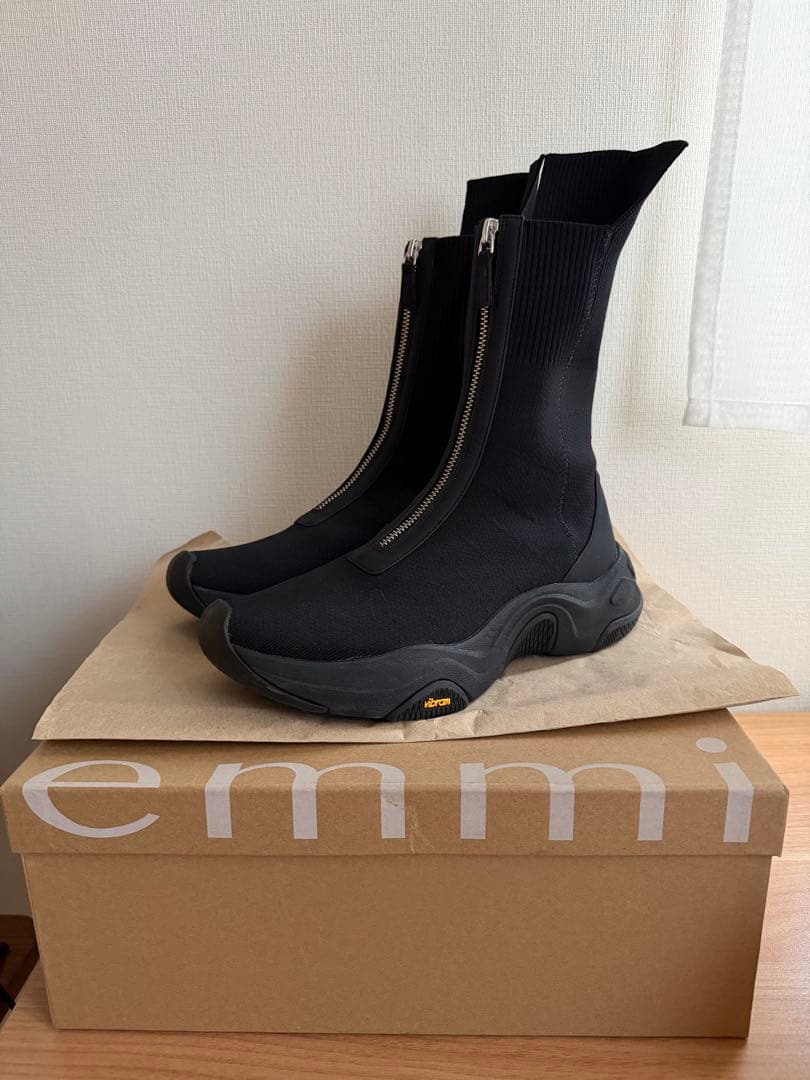 お値下げ♥️ emmi atelier Vibram ニットブーツ エミ　ブラック