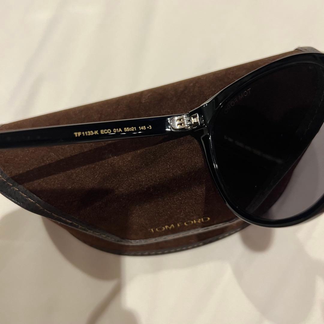 トムフォードTOMFORDメガネサングラスキャットアイサングラスTK1133K