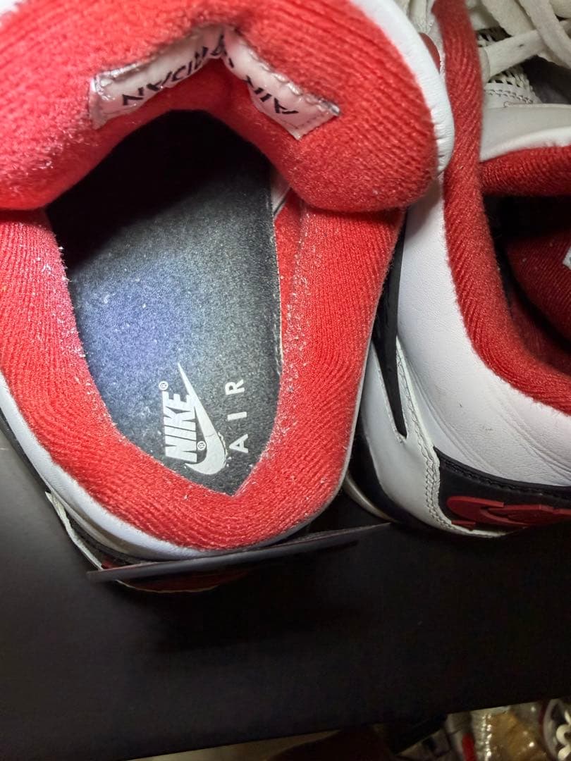 Air Jordan 4 Retro ファイアレッド
