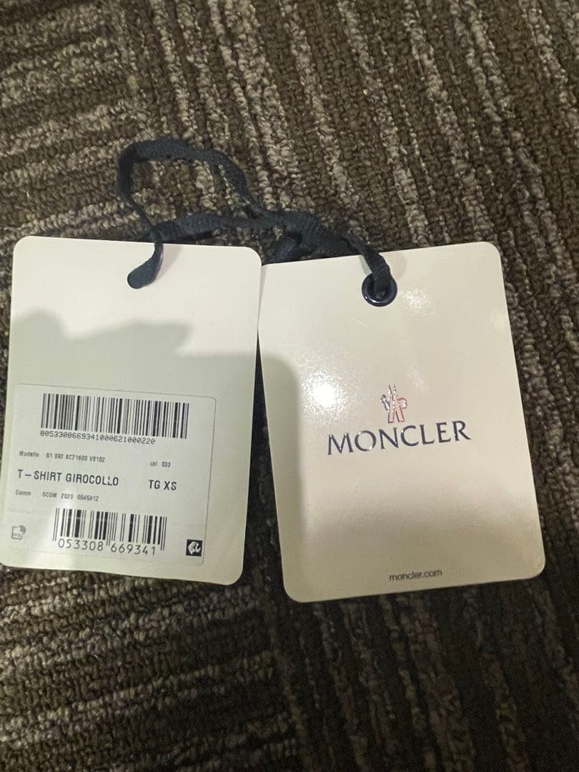 MONCLER Tシャツ レディース　正規品確認済み値下げしました‼️
