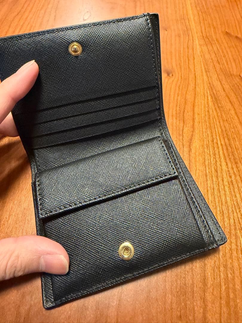 MARNI ブラック 二つ折り財布