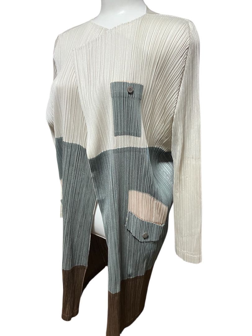 PLEATS PLEASE ISSEY MIYAKE コートジャケット　羽織