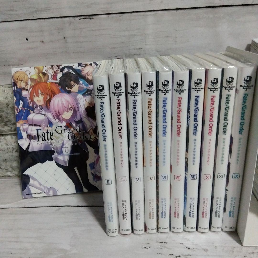 サ*ュ様 ☆ファン必見！大量！Fate　コミック　まとめ売り　73冊セット！美品