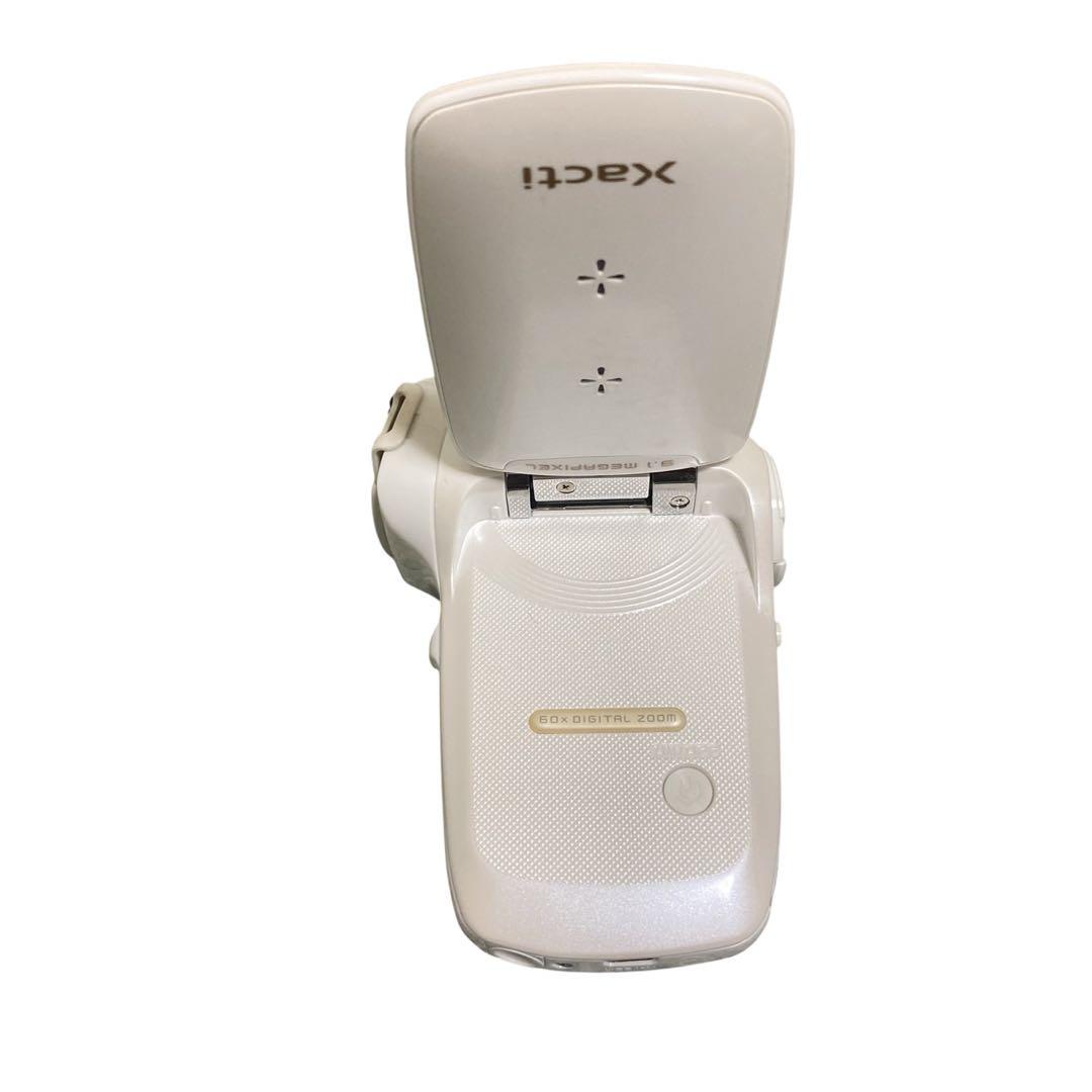 人気 稀少 SANYOデジタルムービーカメラXacti DMX-CG9W
