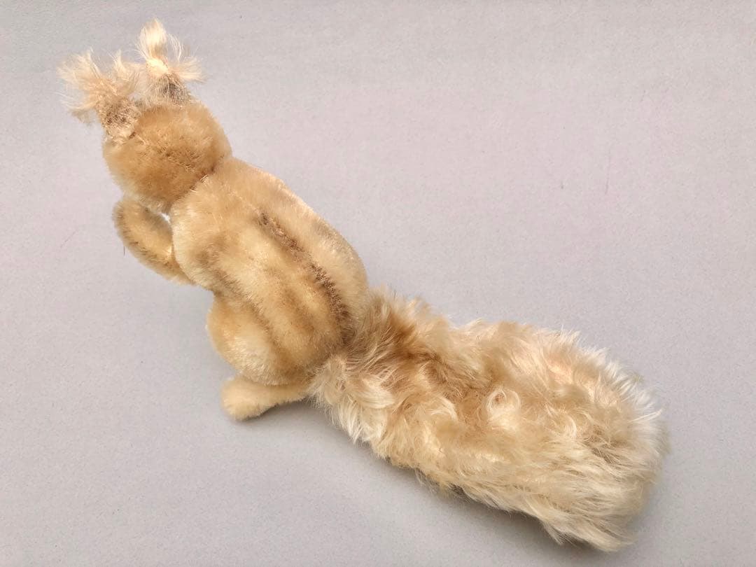 Steiff のリスのPossyグレー