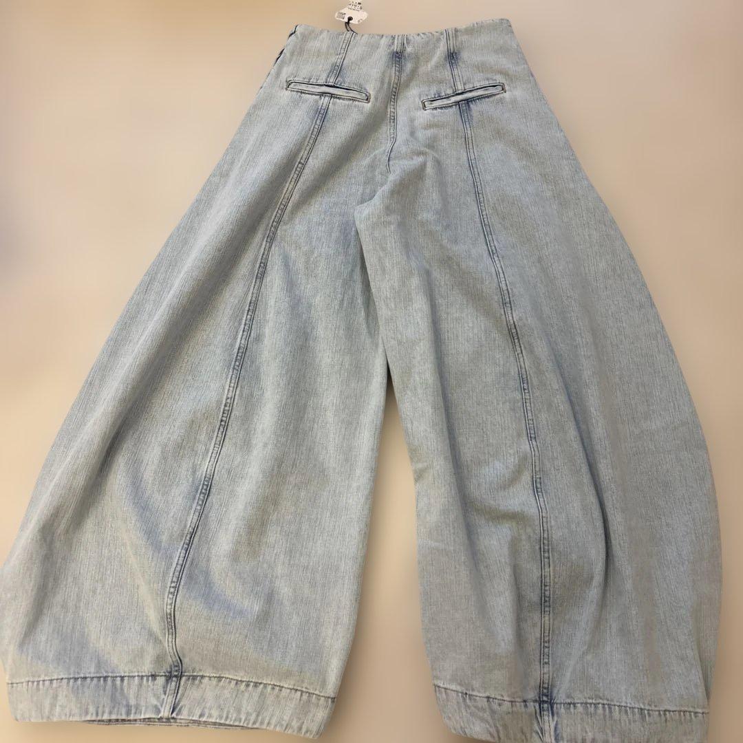 ZARA　バルーンレッグ 　ワイドデニム