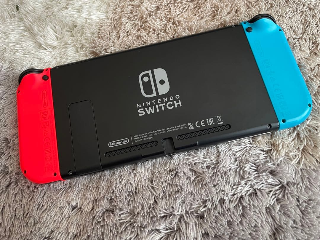 Nintendo Switch 本体 Joy-Con 他付属品付き