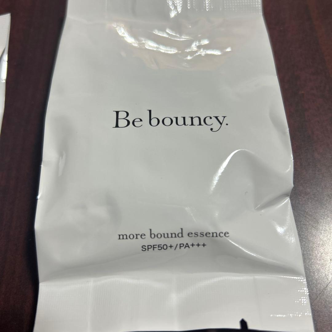 Be bouncy. 美白リンクルファンデーション ２個