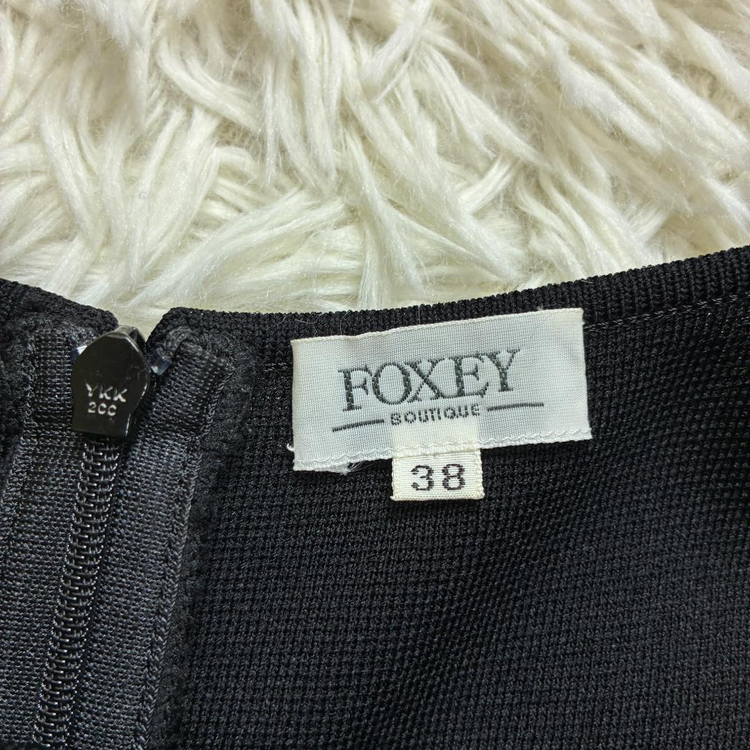 【美品】ＦＯＸＥＹ　フォクシー　ノースリーブワンピース　フレアスカート　３８