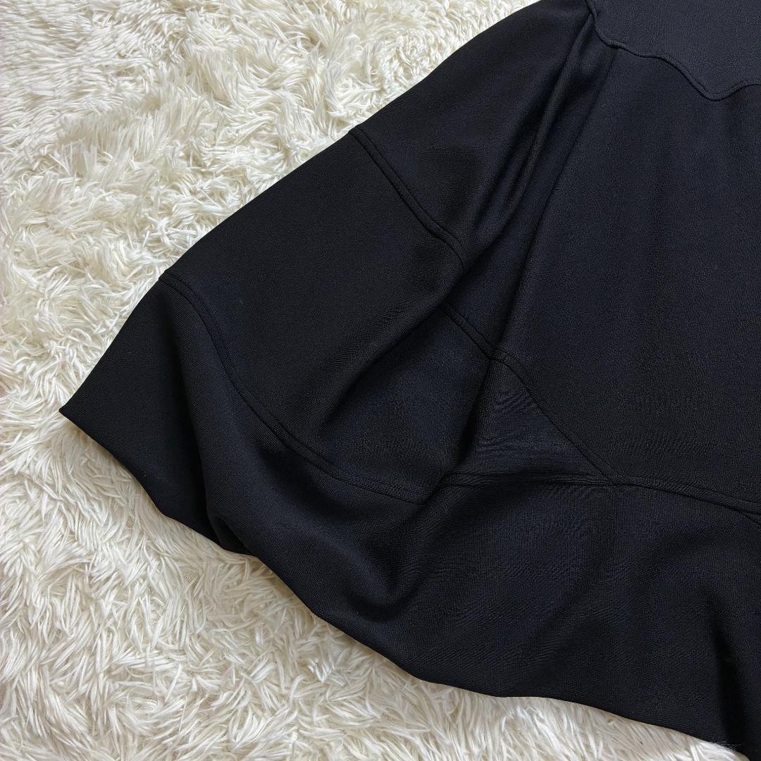 【美品】ＦＯＸＥＹ　フォクシー　ノースリーブワンピース　フレアスカート　３８