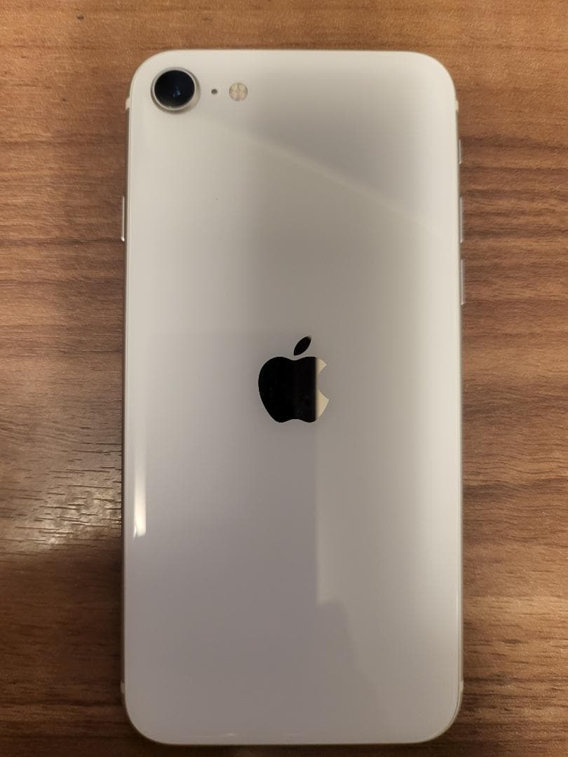 Apple iPhone SE 第二世代　64GB ホワイト 本体①