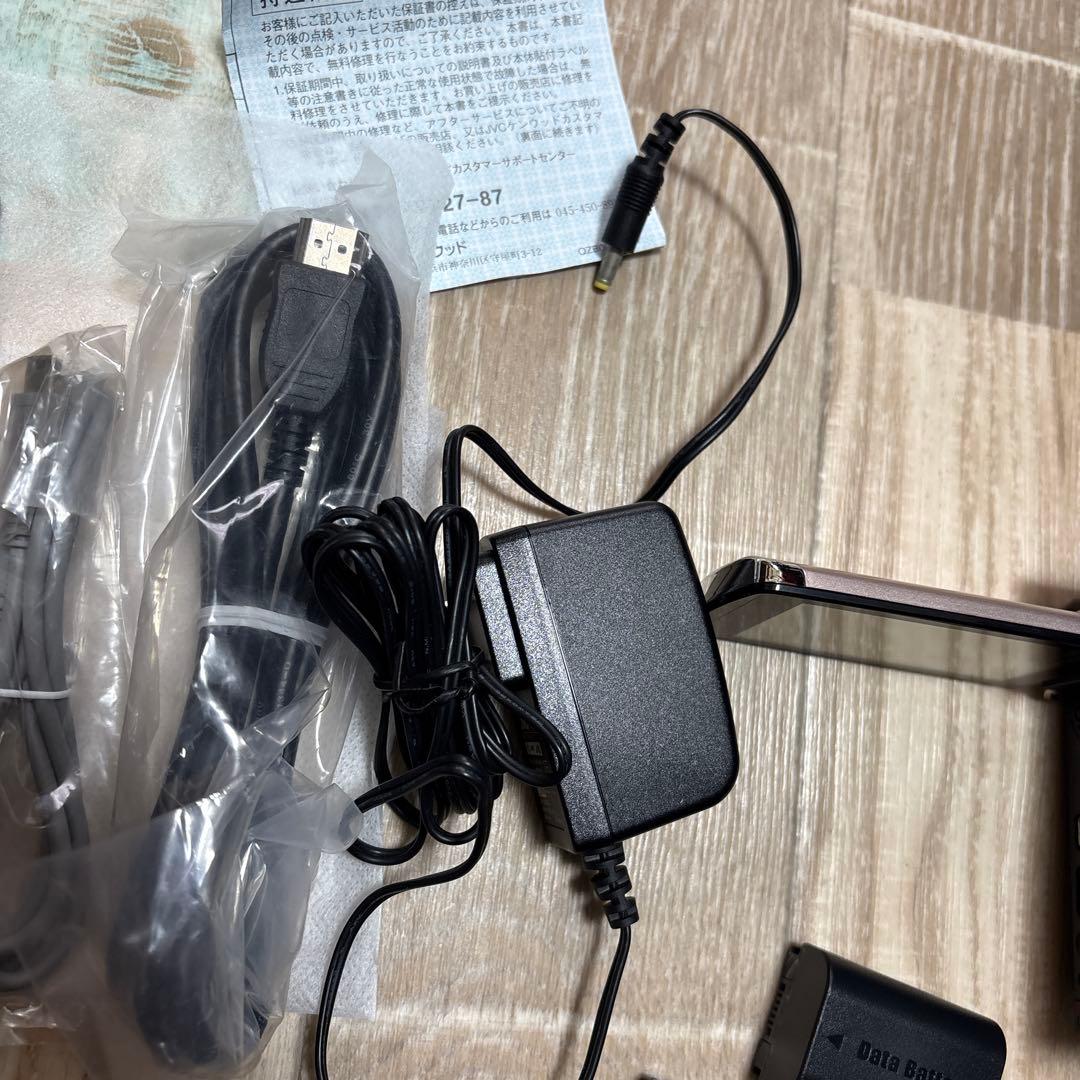 ビデオカメラ ビクター JVC エブリオ　GZ-E265 2013年式