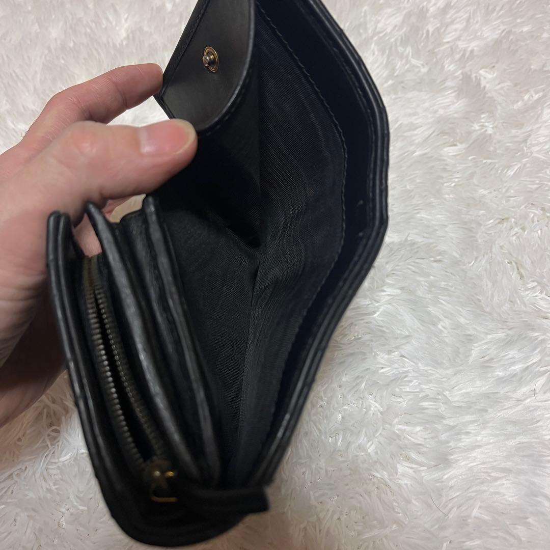美品　グッチ 二つ折り財布 GGマーモント キルティング レザー 黒　ブラック
