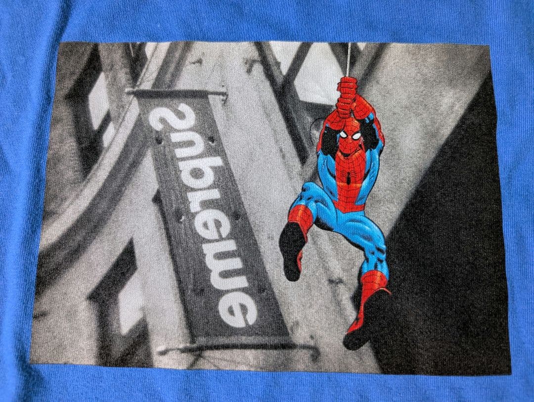 Supreme　Spider-Man Tee
