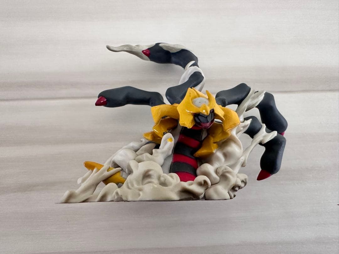ポケモン予約特典フィギュア海洋堂製 ホウオウ ルギア ギラティナアルセウス