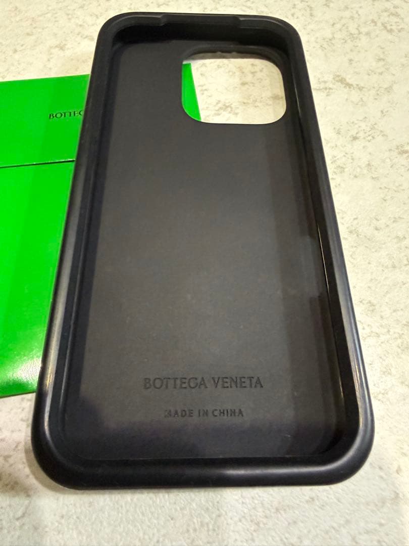 最終価格★超美品★Bottega Veneta iPhone16 pro用ケース