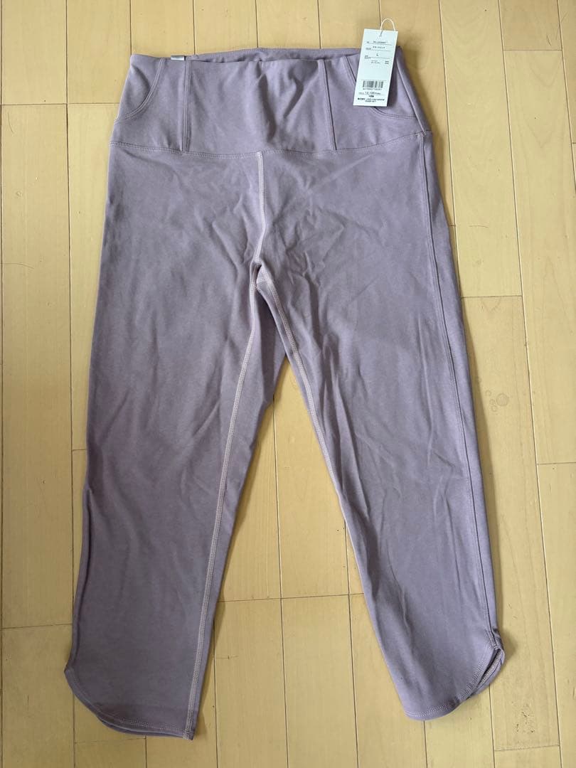 【SUKALA】　新品未使用 ヨガレギンス　7分丈 Lサイズ スモークピンク