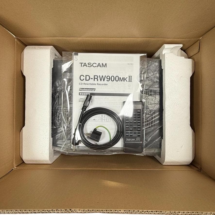 ◆CD録音履歴20時間◆TASCAM CDレコーダー CD-RW900MK2