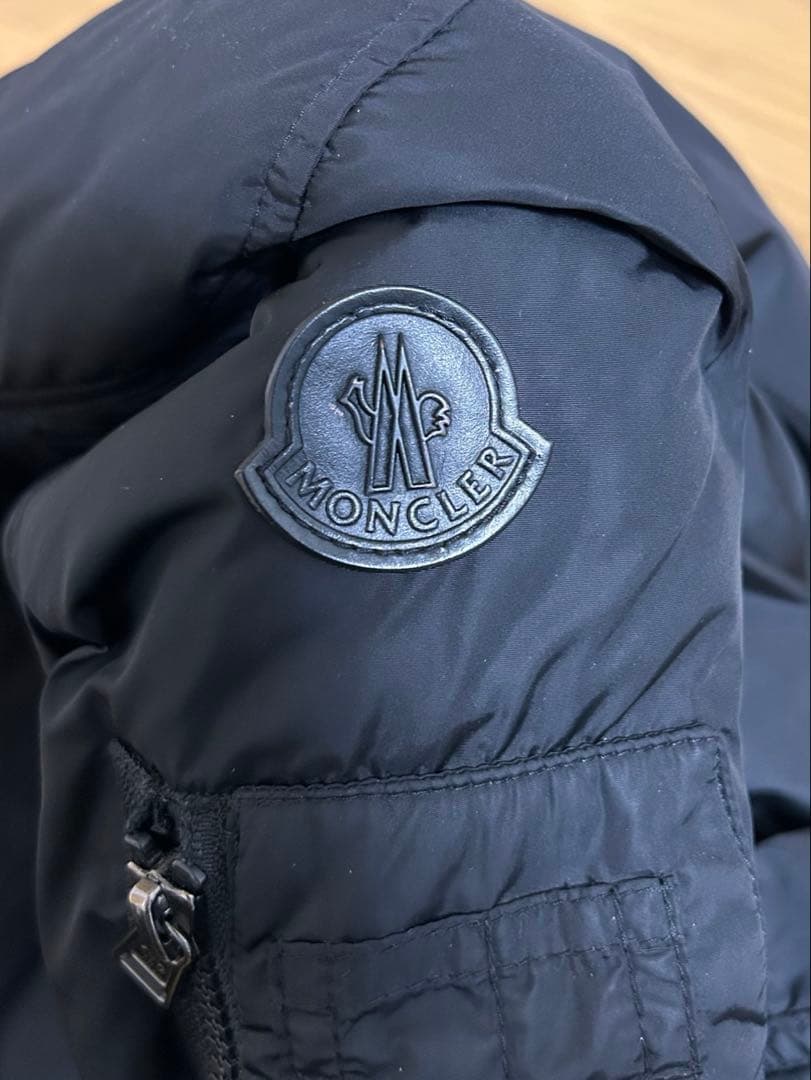 がくがく　MONCLER ALLIX GIUBBOTTO MA-1