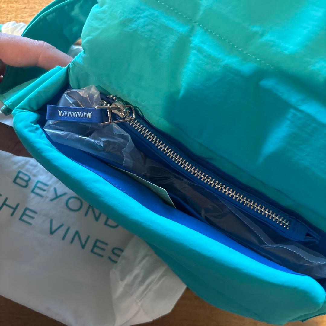 BEYOND THE VINES ショルダーバッグ アクアブルー　未使用品