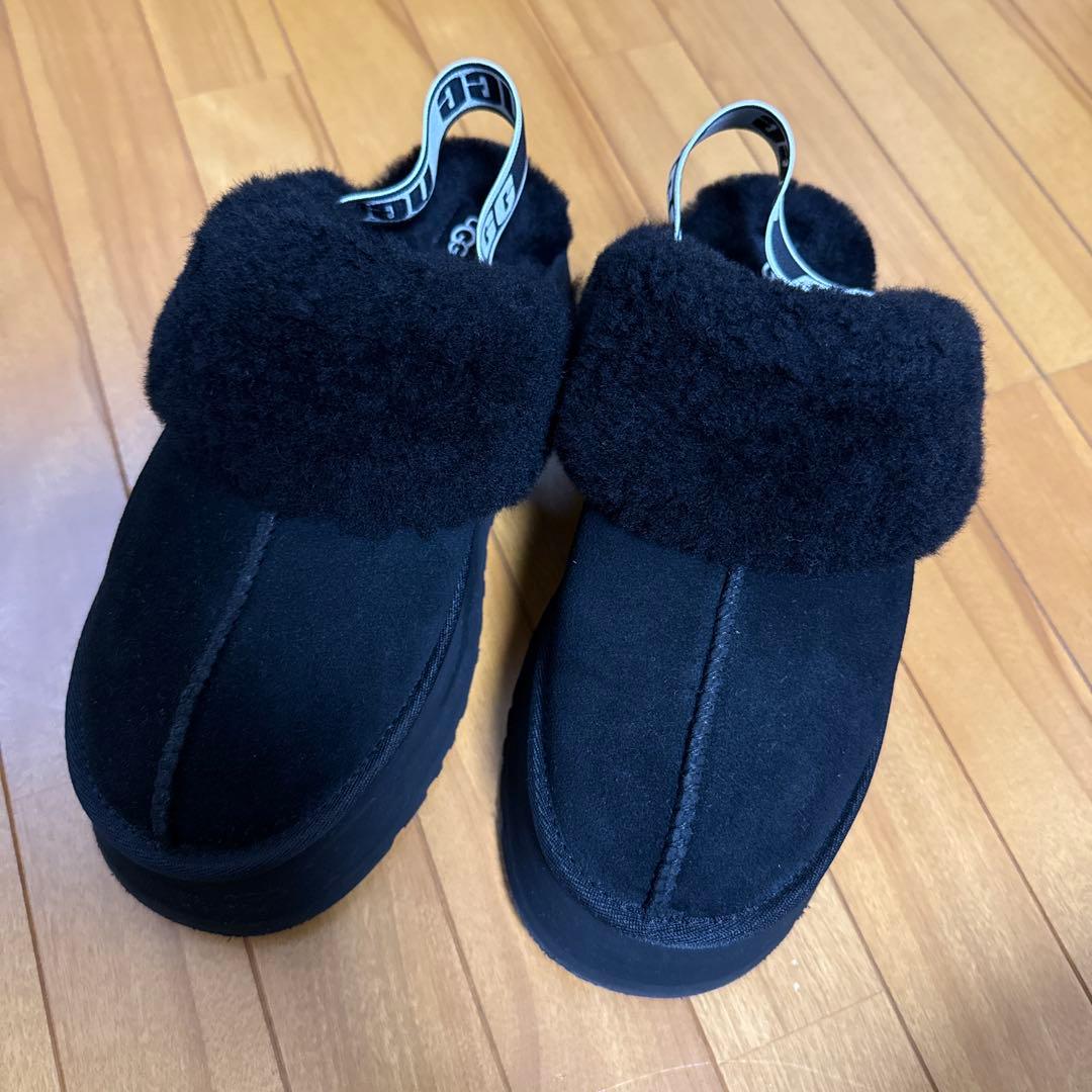 UGG / FUNKETTE 26.0㎝ BLACK