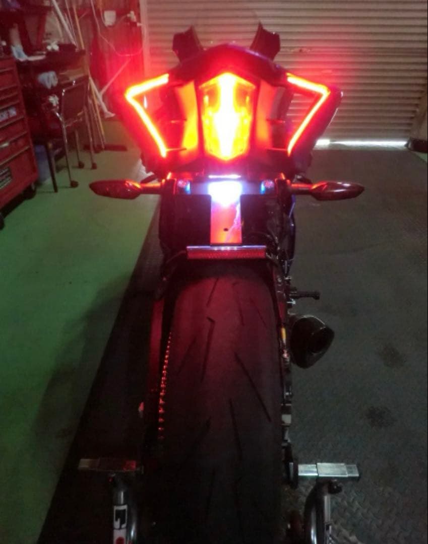 yzfr6 r7用テールカウルランプ　vfdesigns