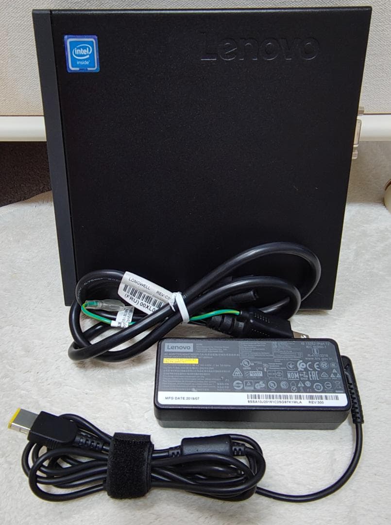 Lenovo ThinkCentre M720q Tiny ミニPC
