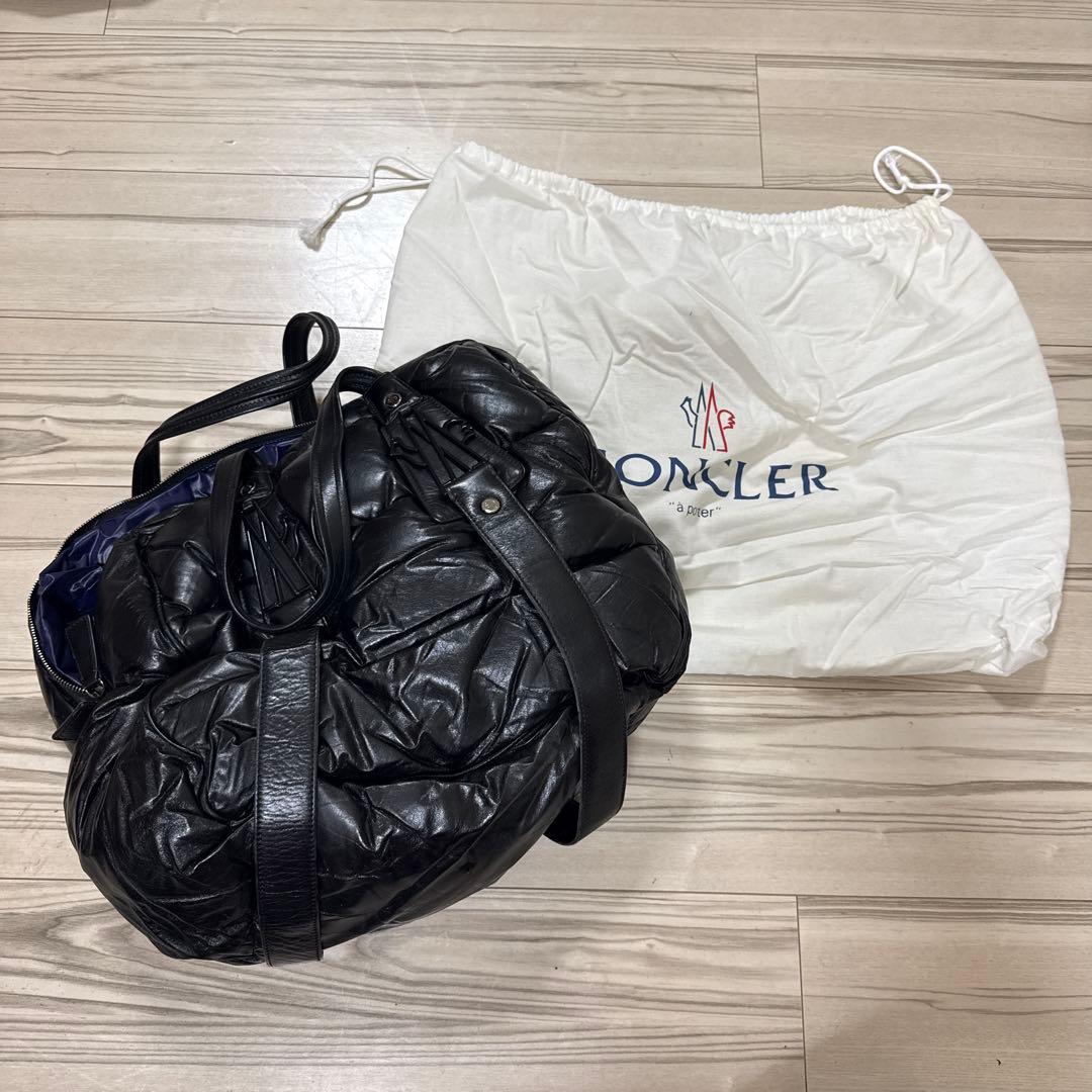 MONCLER ブラック ボストンバッグ