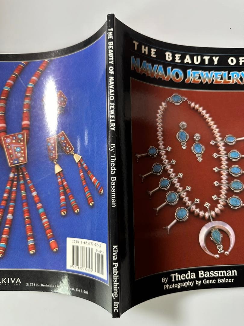 アート・デザイン・音楽 THE BEAUTY OF NAVAJO JEWELRY