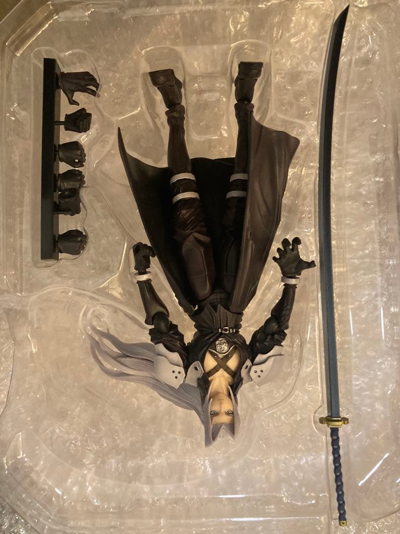 ファイナルファンタジー 7ブリングアーツクラウド股関節交換ありセフィロスザックス