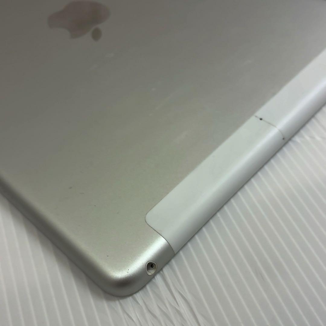 iPad 9.7 32GB celler 第5世代 本体のみ