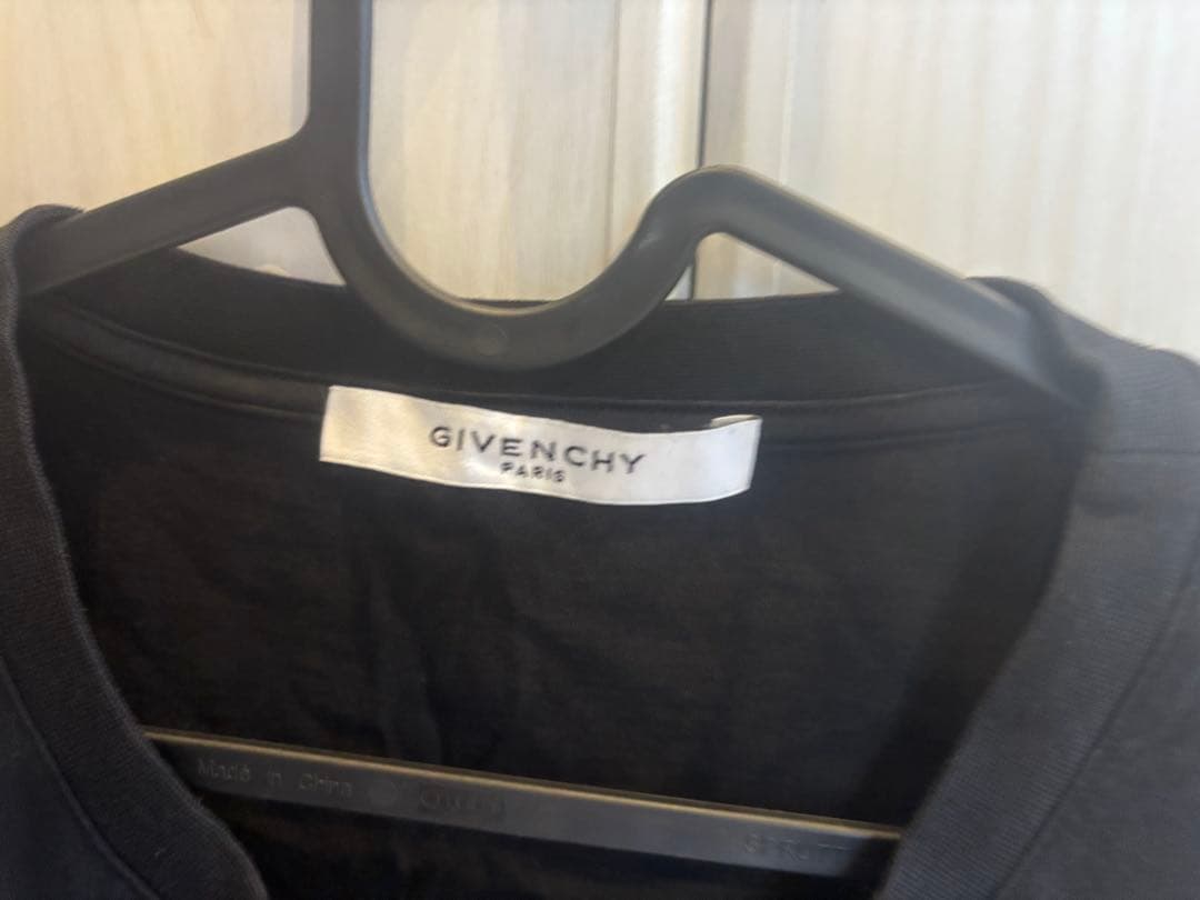 GIVENCHY ブラック Tシャツ ジッパー付き
