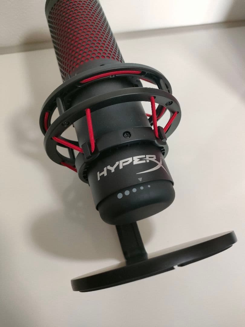 【※タバコの臭いあり】HyperX QuadCast スタンドアロンマイク