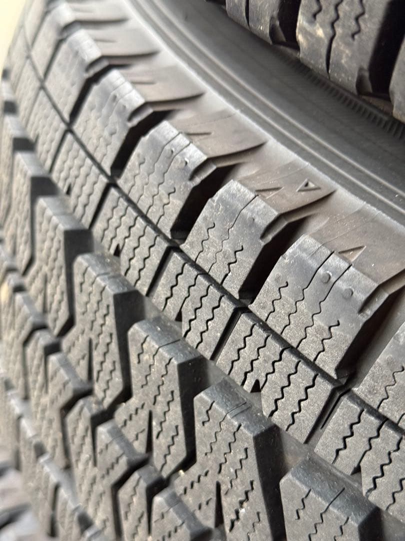 プロボックスBLIZZAK VL10A 2024年製造　165/80R13