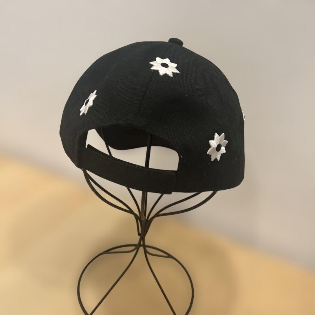【nick gear】NYロゴ 花刺繍 ブラックキャップ