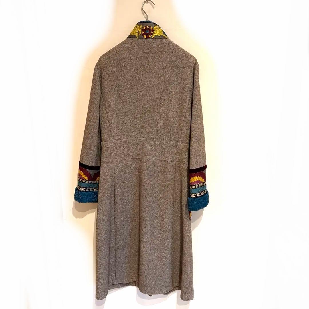 ETRO 刺繍入りグレージュコート　美品