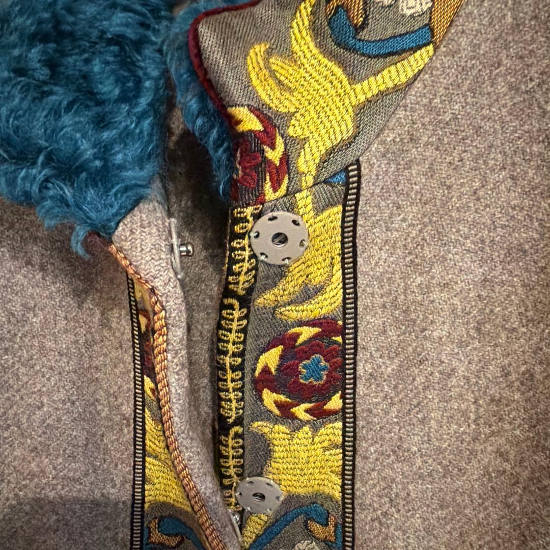 ETRO 刺繍入りグレージュコート　美品
