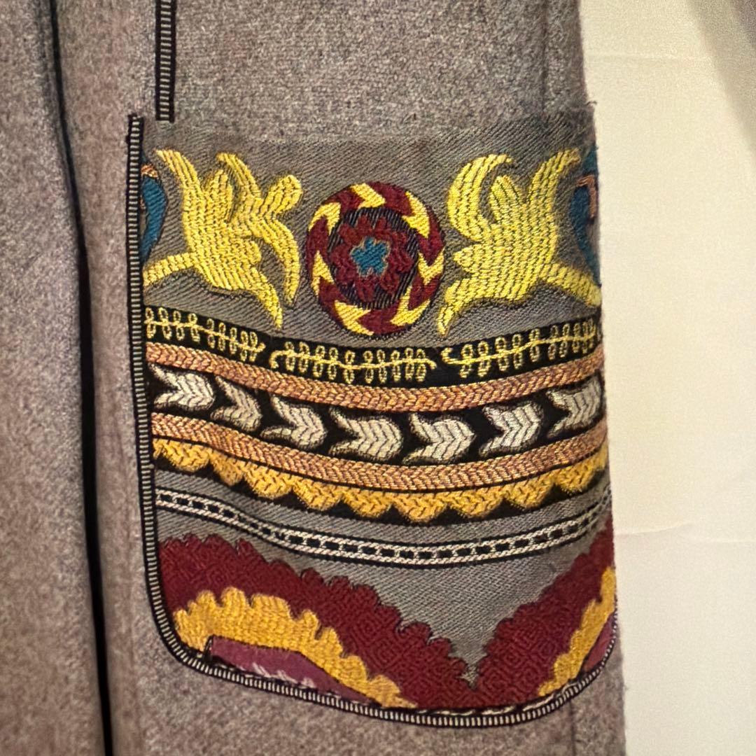 ETRO 刺繍入りグレージュコート　美品