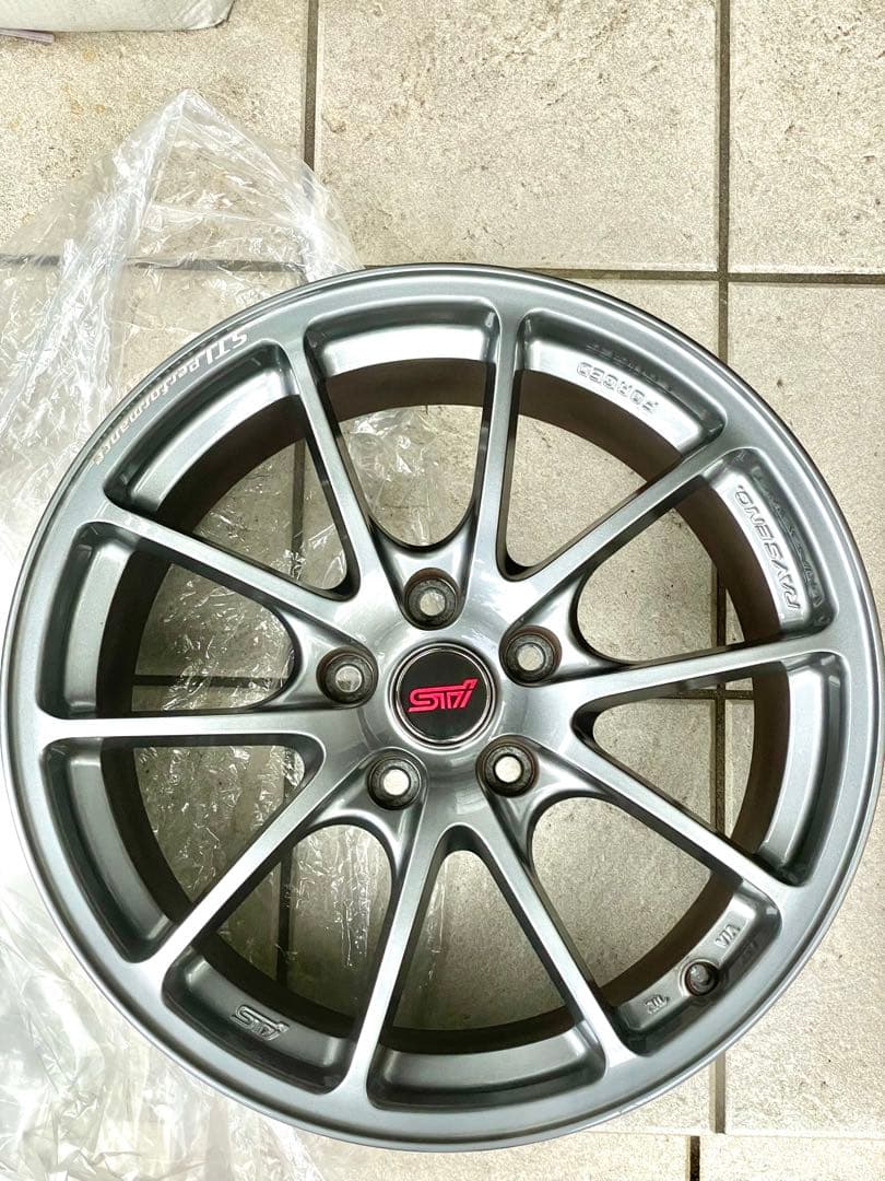 STI パフォーマンスホイール 18インチ 8.5J +53 マットガンブラック