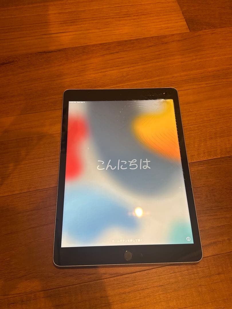 Apple iPad シルバー 9世代2021年秋モデル(画面に傷あり)