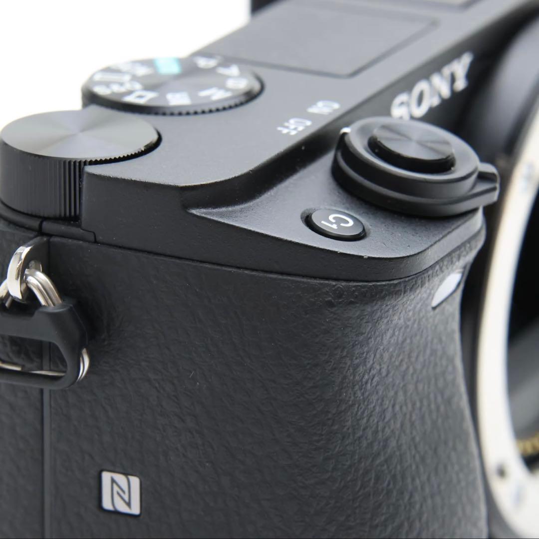 【美品】シャッター回数:約11500回 SONY α6400 カメラ レンズ付
